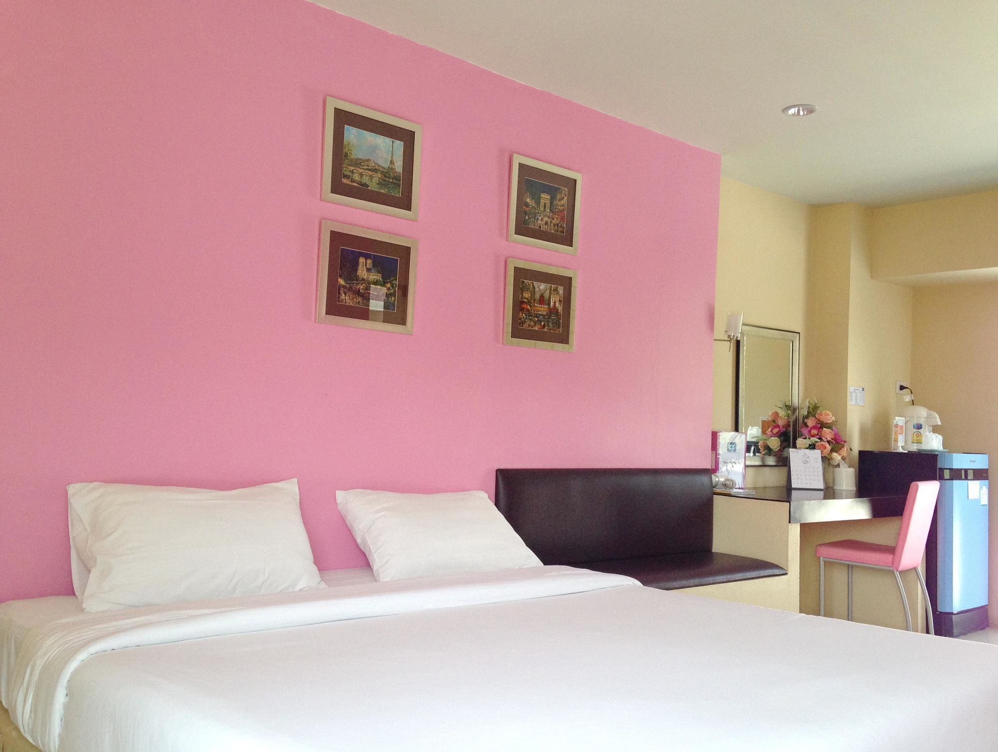 C2 Residence Lampang Exterior photo