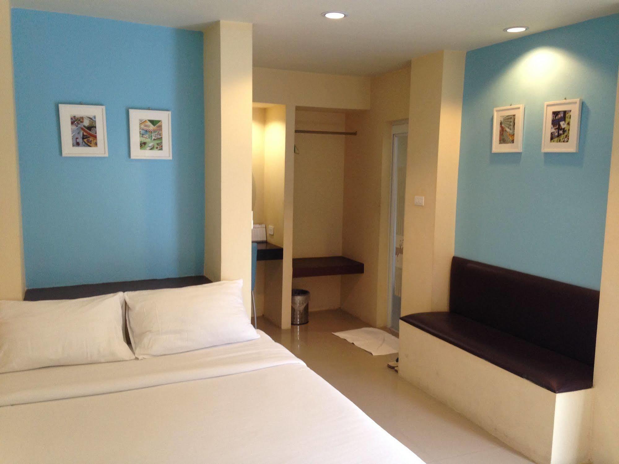 C2 Residence Lampang Exterior photo