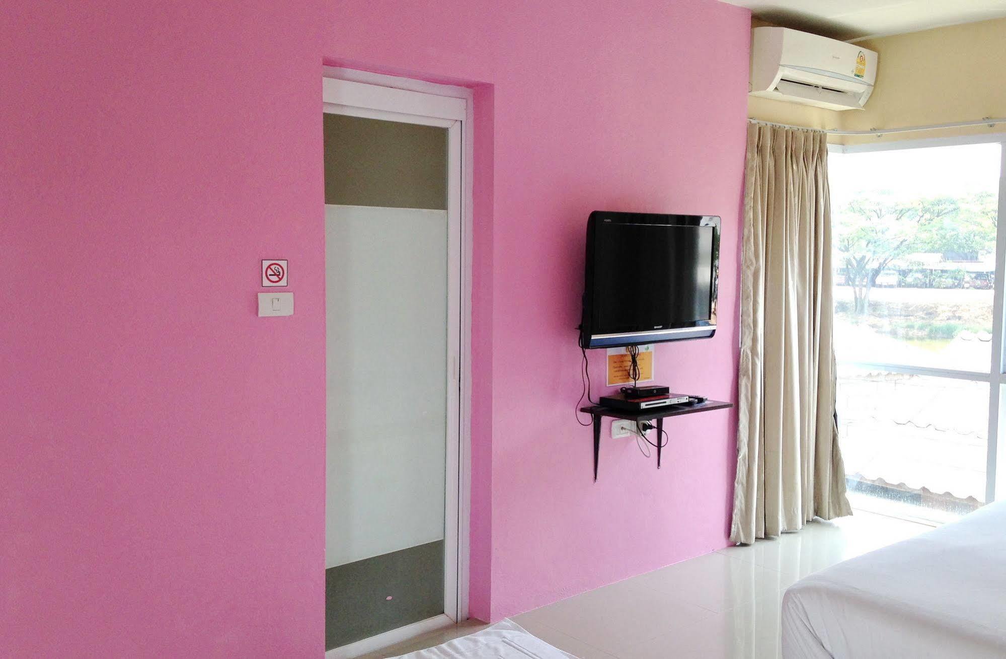 C2 Residence Lampang Exterior photo