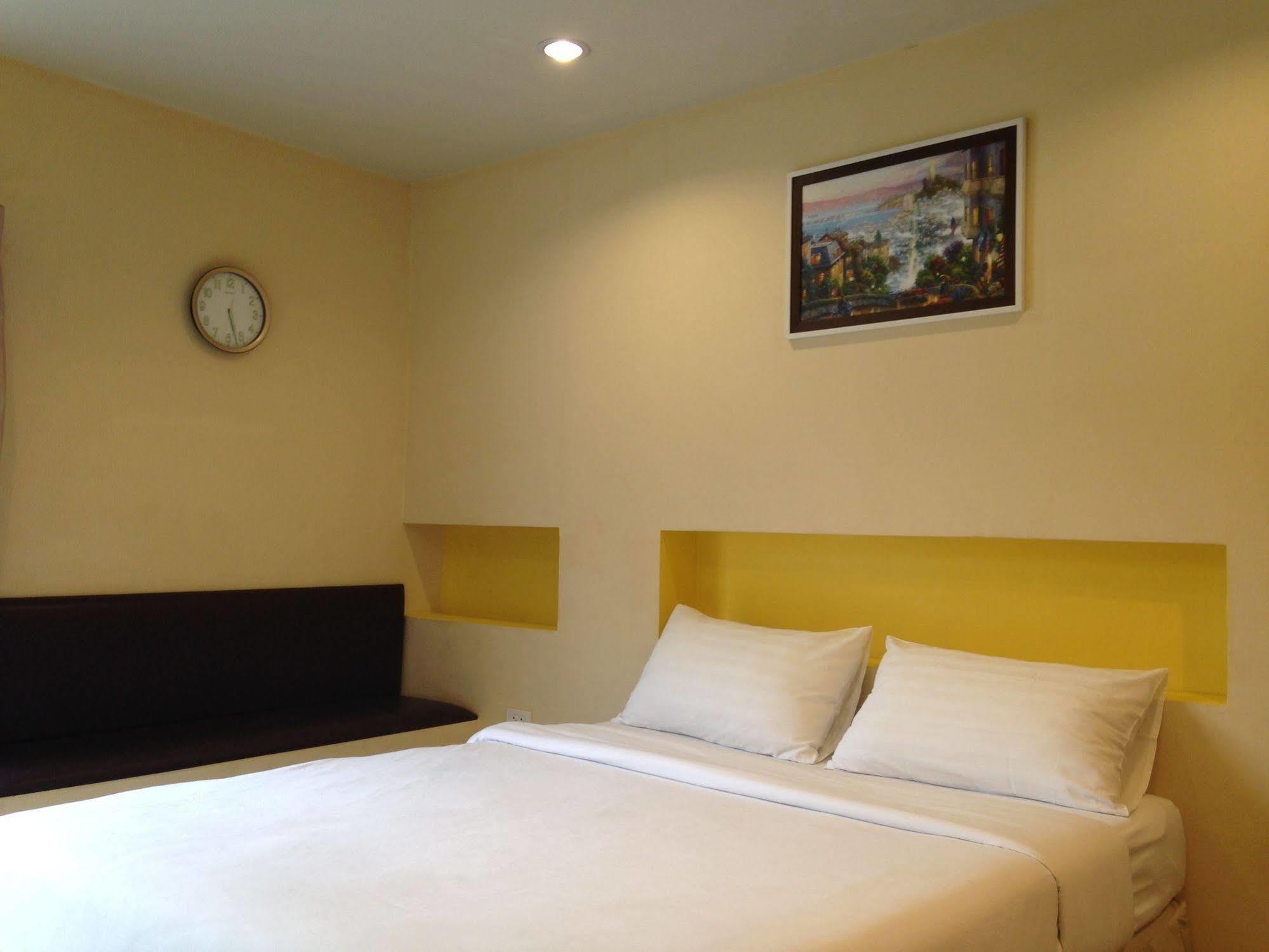C2 Residence Lampang Exterior photo